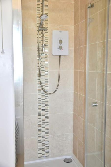 Stunning Annexe 1 Luxury Bedroom, Eating Area & Bathroom Only! Truro Exterior foto